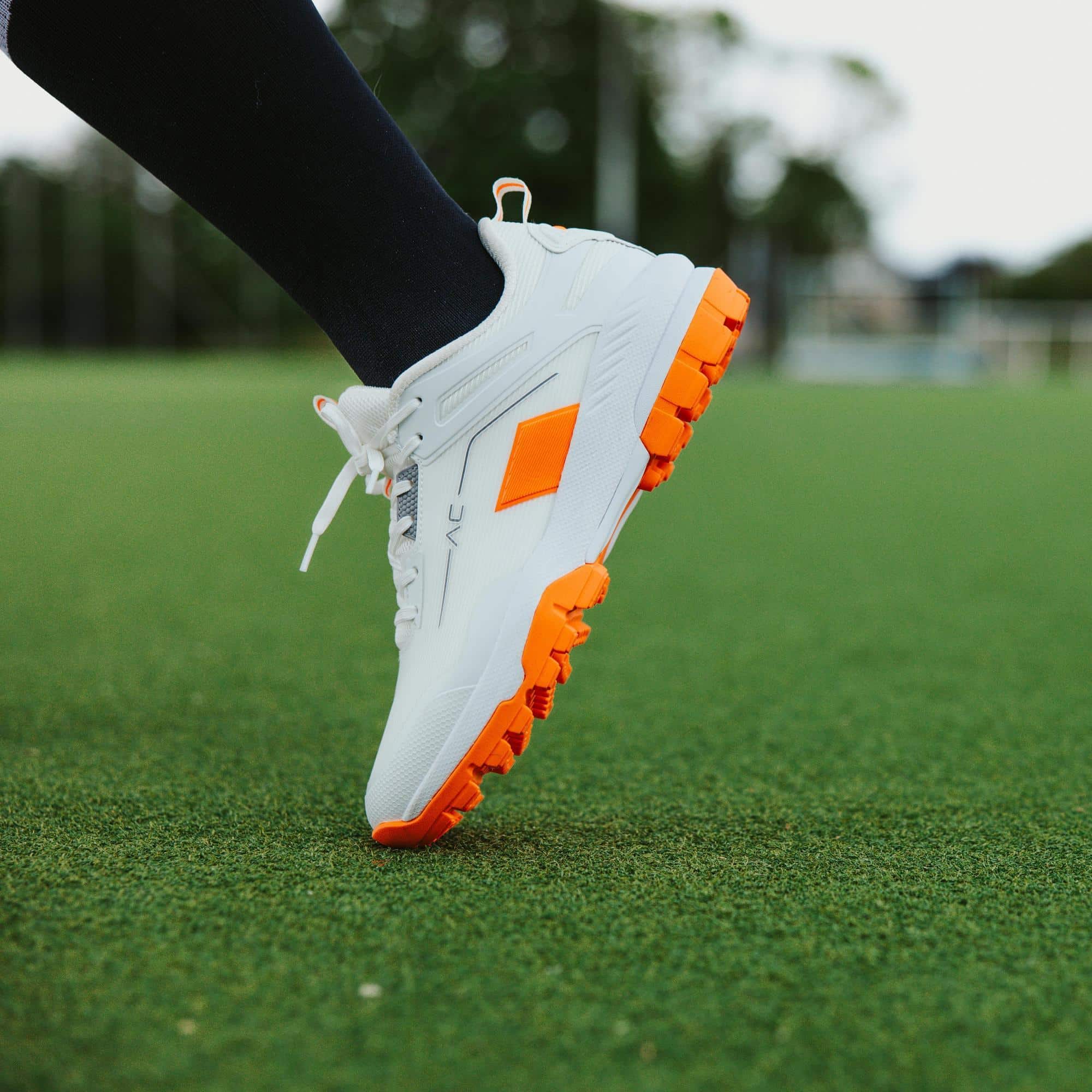 Grays Aero Cage X10 Hockey Shoes - White/Orange - Image 2